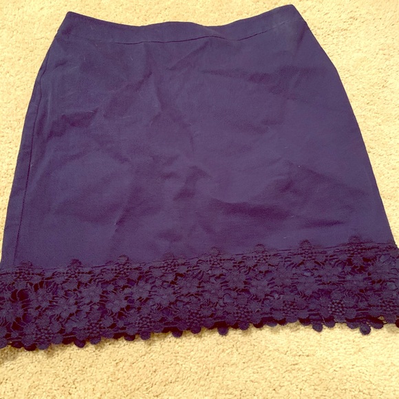 Ann Taylor skirt with flower hem - Picture 1 of 5